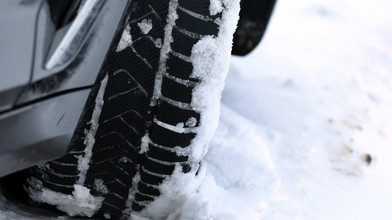 ADAC testet Winterreifen: Neun Modelle fallen 2026 durch