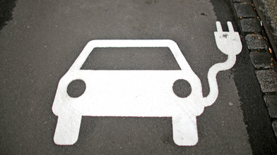 Unterschiede bei den E-Ladesäulen: Wo die Versorgung in Hessen hapert