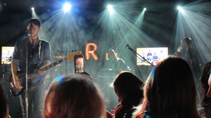 Revolverheld: Das kleinste Konzert der Welt in Rüdesheim