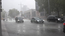 Gewitter mit Starkregen und Hagel: Vor der Abkühlung wird's nochmal ungemütlich