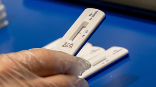 Lauterbach besorgt über Coronavirus-Variante XBB.1.5