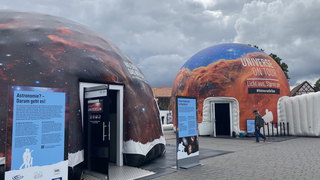 Bis Sonntag in Hofheim: Mobiles Planetarium mit Kuppelshow