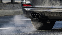 EU-Kommission schlägt Abkehr vom Verbrenner-Aus vor