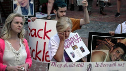 Opioidkrise in den USA: Familien protestieren nach Urteil gegen Purdue Pharma