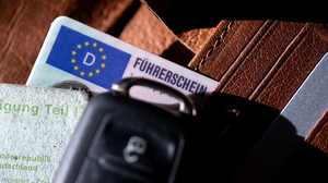 Verkehrsminister Schnieder plant günstigere Führerscheine