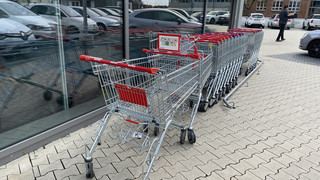 80 Einkaufswagen von REWE-Markt in Homberg (Efze) geklaut