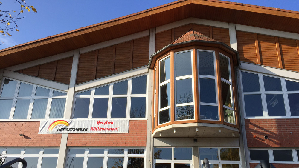 Dieses Wochenende findet in der Hessenhalle in Alsfeld die Herbstmesse statt (Archivbild). 