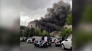 Acht Tote bei Brand in iranischem Einkaufszentrum – Ermittler nehmen Bauunternehmer ins Visier