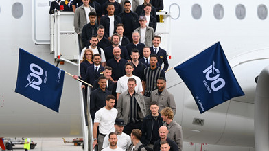 Fußball-WM: Deutsche Mannschaft in Frankfurt gestartet