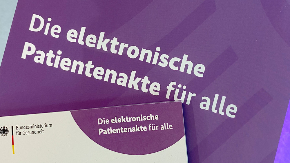 Broschüren des Gesundheitsministeriums zur elektronischen Patientenakte.