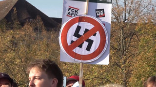 Protest vor Landtag: Hunderte gegen AfD-Präsidentenwahl