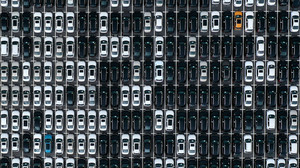 Autoimporte aus China überholen erstmals EU Exporte dahin