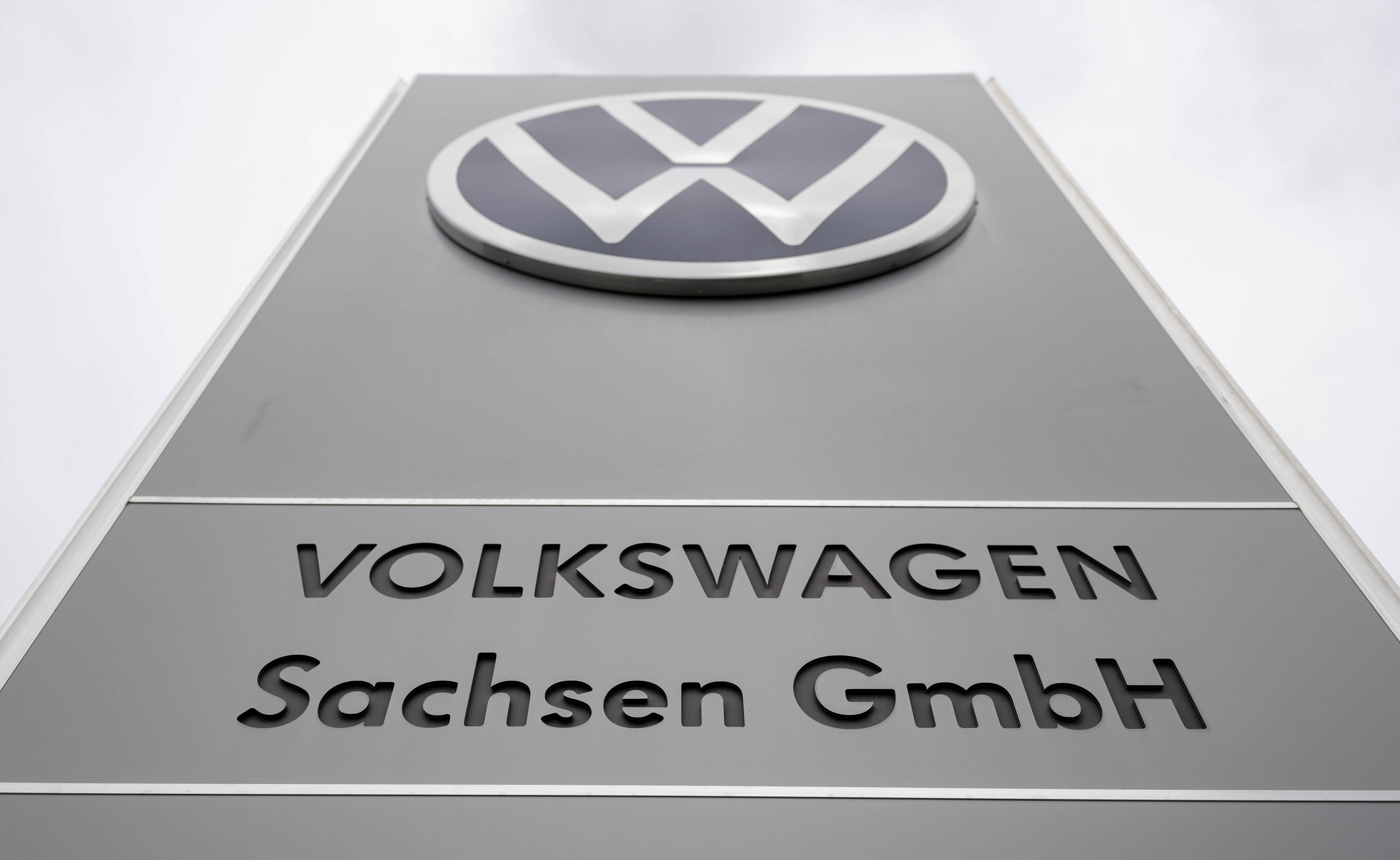 Nachfrage zu gering: VW drosselt Produktion in Sachsen