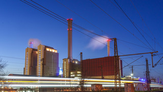 Entwarnung in Frankfurt: Wasserdampf-Explosion in Heizkraftwerk