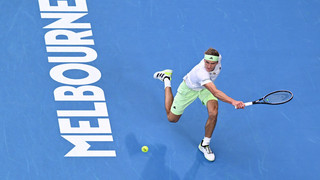 Tennis: Alexander Zverev bei Australian Open in Runde zwei