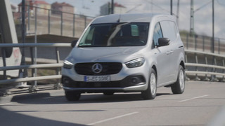 Ikonen und Einzelstücke aus dem PorMercedes-Benz eCitan Tourer - Für die gewerbliche Personenbeförderungsche Museum beim „FuoriConcorso“