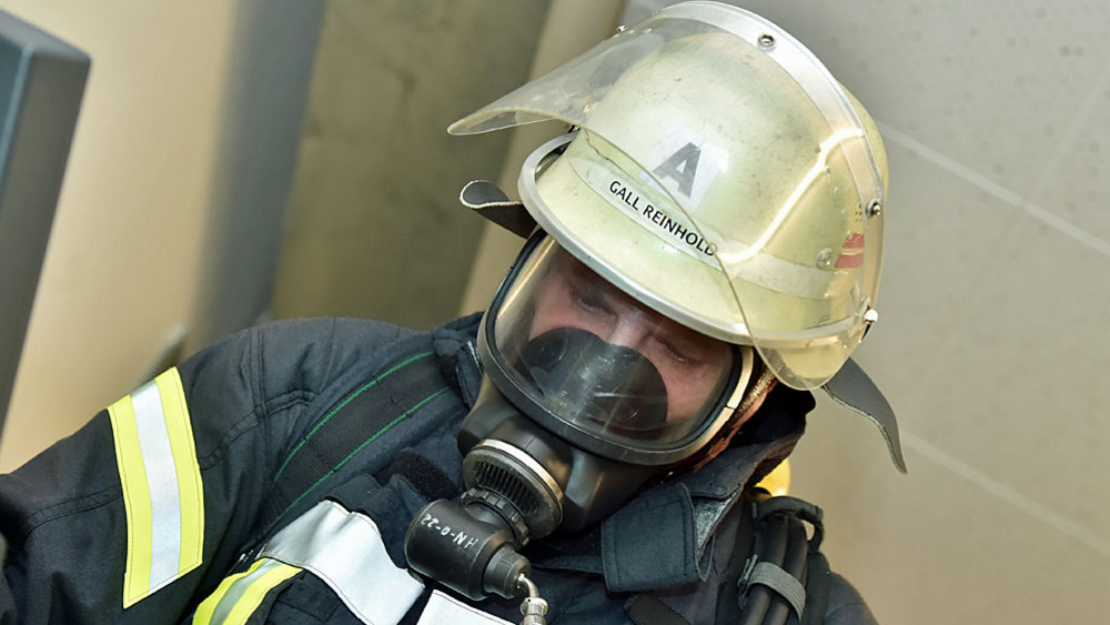 Feuerwehr; Feuerwehrmann; Atemschutz