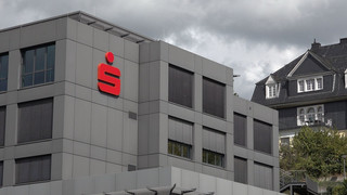 Ermittlungen nach Razzia in Weilburger Sparkasse