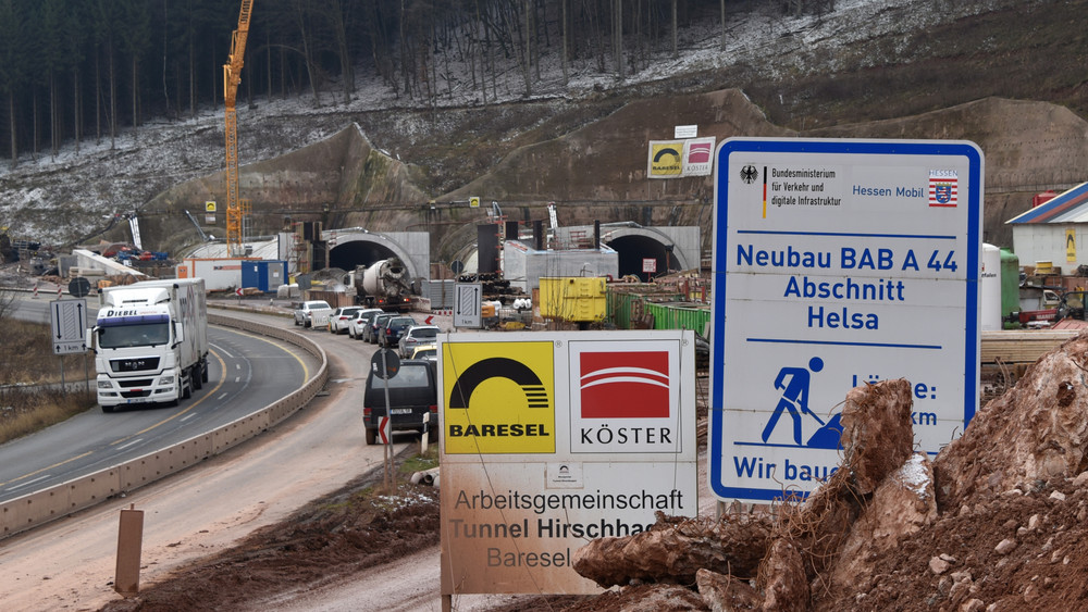 Mit dem Tunnel Hirschhagen wird jetzt ein weiteres Stück der A44 freigegeben. 