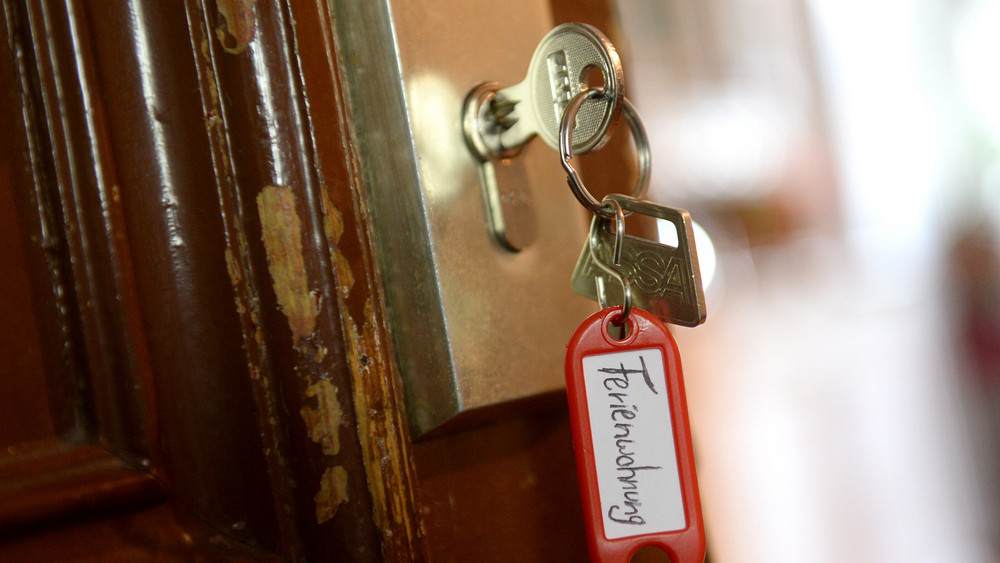 Vermieter haben in einer Ferienwohnung in Heidenrod eine Frauenleiche entdeckt.