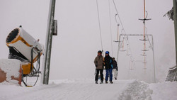 Neujahrsstart im Schnee: Wasserkuppe feiert gelungene Pisten-Eröffnung