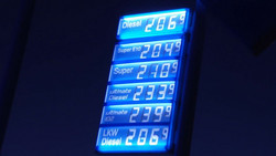 Spritpreise im Griff? Neue Tank-Regel startet am 1. April