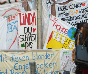 Abitur-Prüfung: So bastelst du das perfekte Abi-Plakat