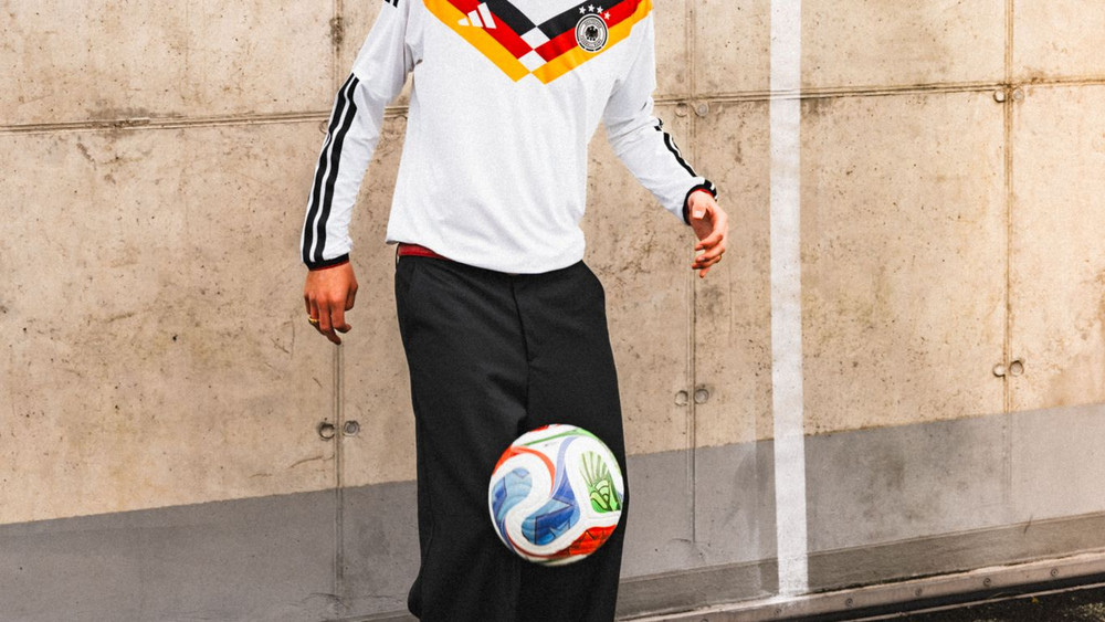 Adidas stellt neues DFB-Heimtrikot vor