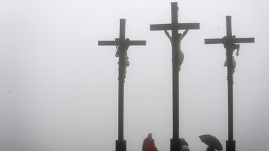 Skifahrer am Kreuzberg vermisst - Suche mit Hubschrauber