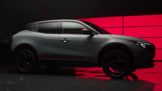 Alfa Romeo Junior Luna Rossa auf dem Pariser Autosalon 2026