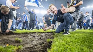 DFB ermittelt nach Platzstürmen durch Fans in Köln und Gelsenkirchen