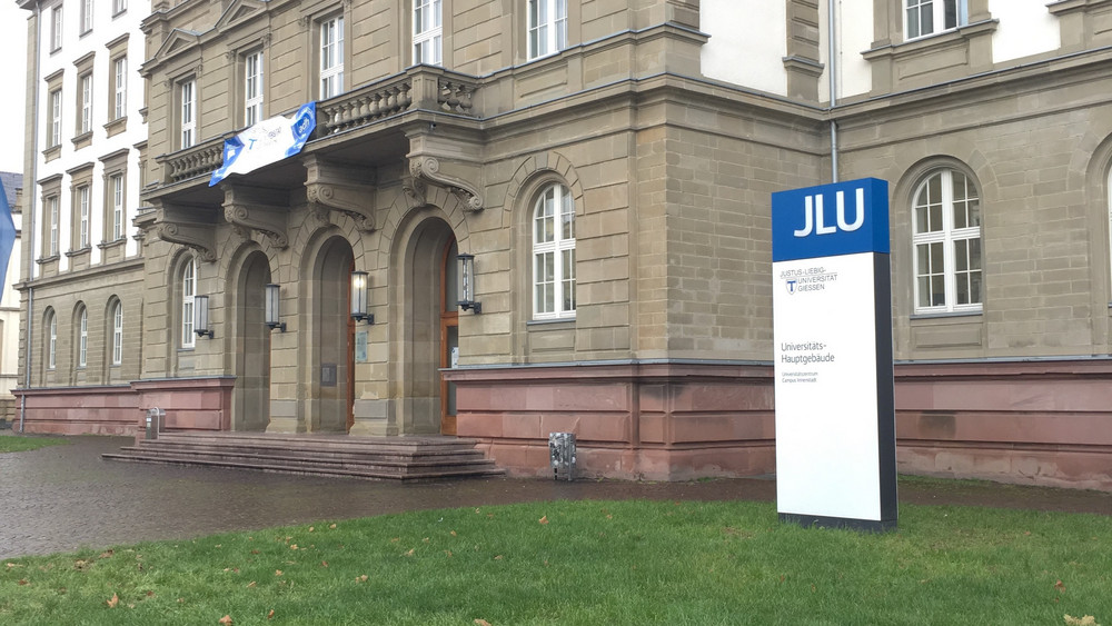 Die Justus-Liebig-Universität Gießen in der Ludwigstraße.