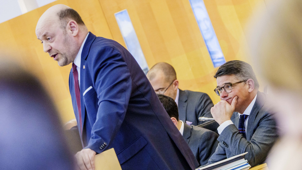 AfD-Fraktionschef fordert eine "Kehrtwende" in der Politik.