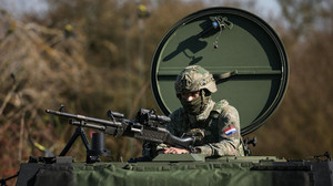 Neuer Wehrdienst: Musterung wird Pflicht - Dienst bleibt freiwillig