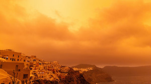 Starke Regenfälle und Saharastaub setzen Ägäis zu