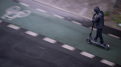 Mühlheim: E-Scooter prallen zusammen - Jugendliche verletzt