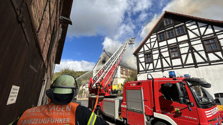 Feuer in Werkstatt: Schaden in Millionenhöhe bei Brand in Naumburg