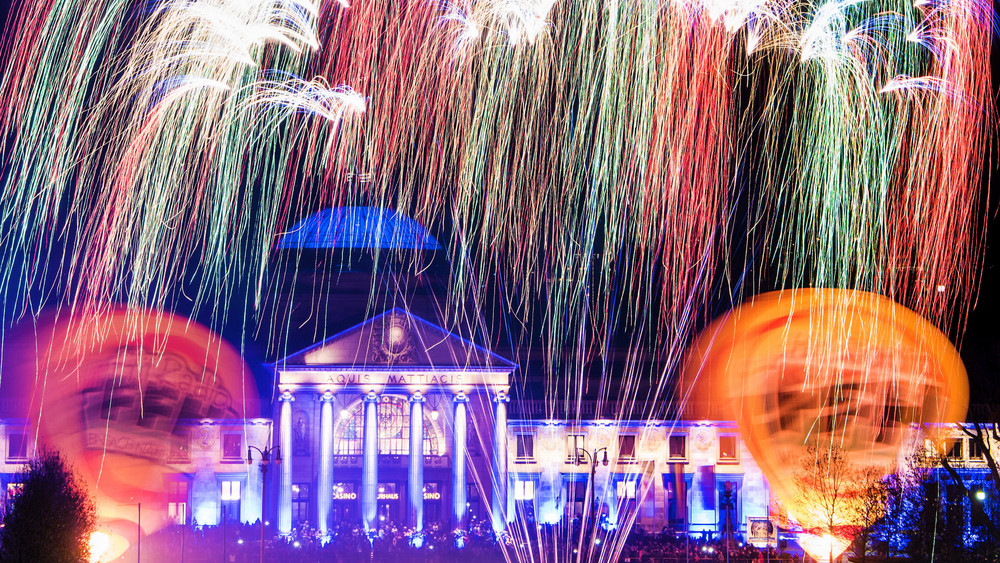 Das Feuerwerk am Kurhaus wird dieses Jahr durch eine Lichtershow ersetzt. 