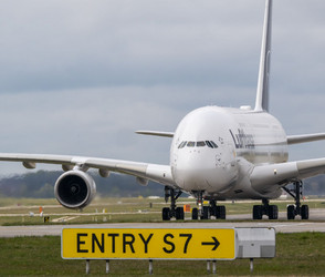 Behörde untersucht Zwischenfall mit Lufthansa-Airbus