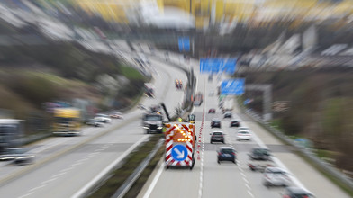 LKW rast in Baustelle: Arbeiter stirbt auf A6 bei Viernheim