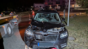 Gladenbach: Auto überholt und erfasst Fußgänger