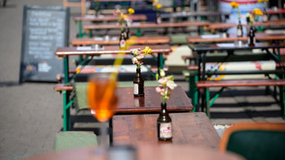 Das freut Lokale: Erweiterte Außengastronomieflächen in Wiesbaden