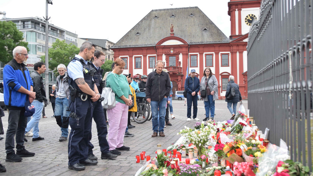 Trauer um den getöteten Polizisten in Mannheim (Archivbild).