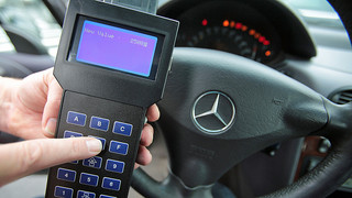 Manipulierter Tacho beim Auto: So erkennst du Betrug