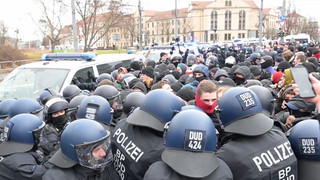 Gedenktag in Dresden: Protest gegen rechtsextremen Aufmarsch