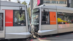 Straßenbahnen kollidieren in Düsseldorf - 27 Verletzte