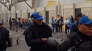 WM-Auftakt: Erste Fans am Stadion angekommen - Großaufgebot sorgt für Sicherheit