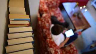 Rom: Einbrecher liest sich fest und wird in der Wohnung erwischt