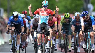 Belgier Maxim van Gils gewinnt Radklassiker Eschborn - Frankfurt