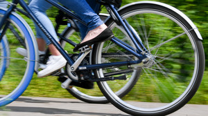 Stadt Fulda testet neuen Sicherheitsstreifen für Radfahrer